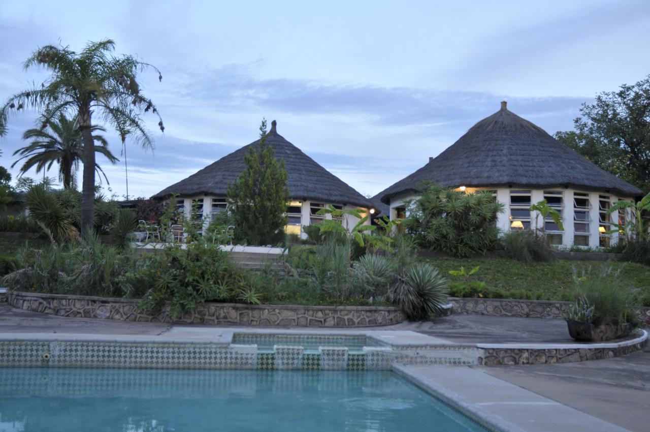 Musungwa Safari Lodge Shanjungu Exteriör bild