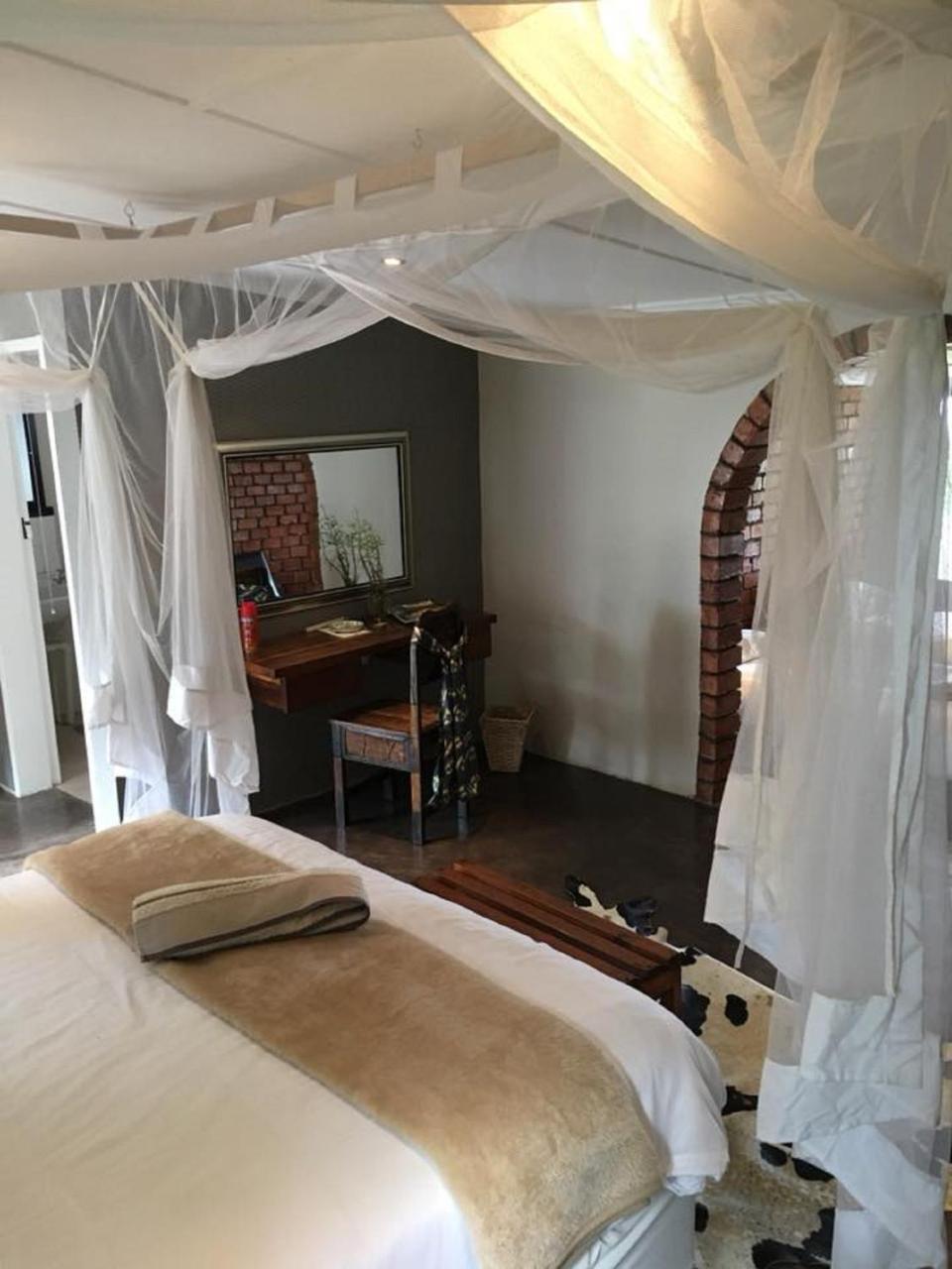 Musungwa Safari Lodge Shanjungu Exteriör bild