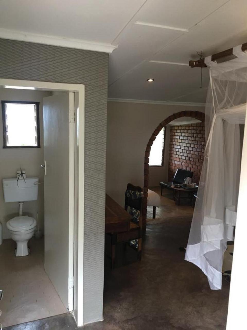 Musungwa Safari Lodge Shanjungu Exteriör bild